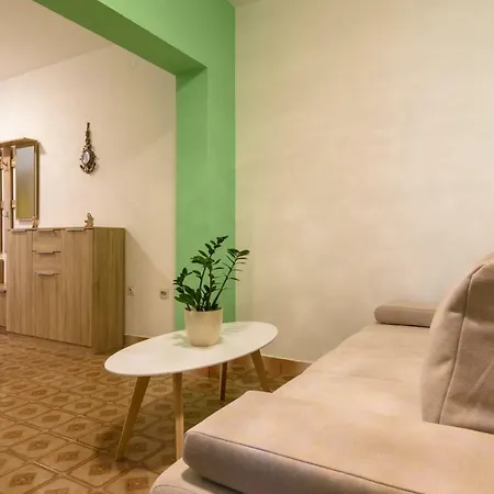 Διαμέρισμα Mamut *